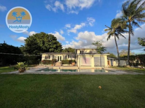 Villa Rustica 5 Bedroom 3 Bath with Pool Next to River 1800